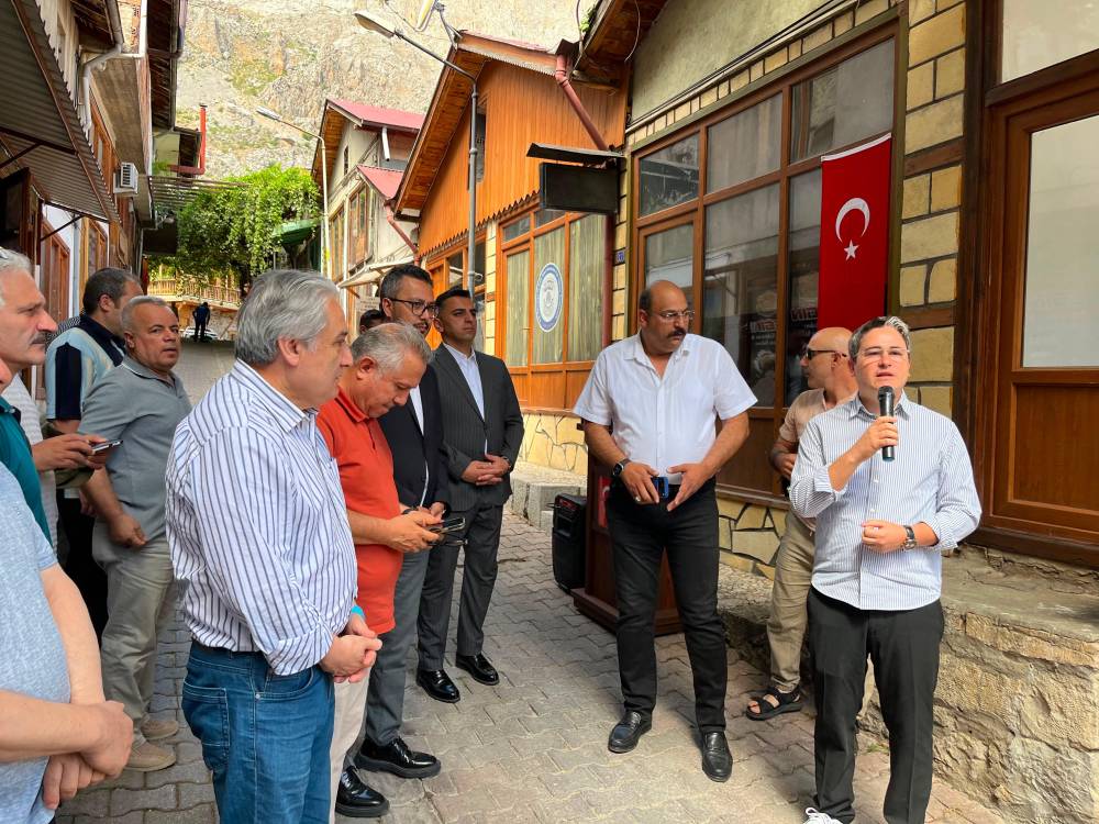 Erzincan’da kültür ve edebiyat zirvesi düzenlendi 8