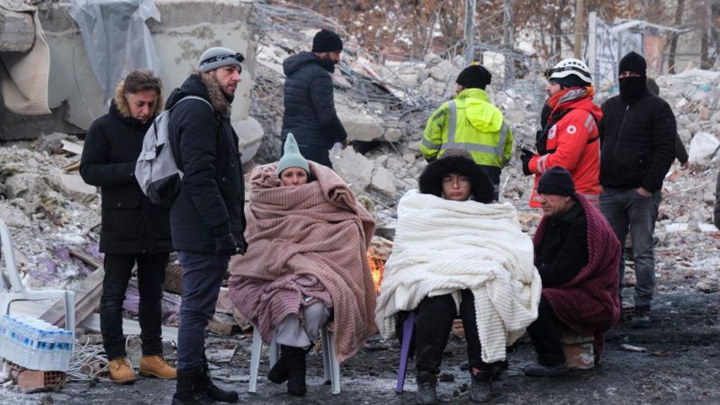 Deprem felaketinde 6'ncı gün: 22 bin 327 kişi hayatını kaybetti, 80 bin 278 kişinin yaralı