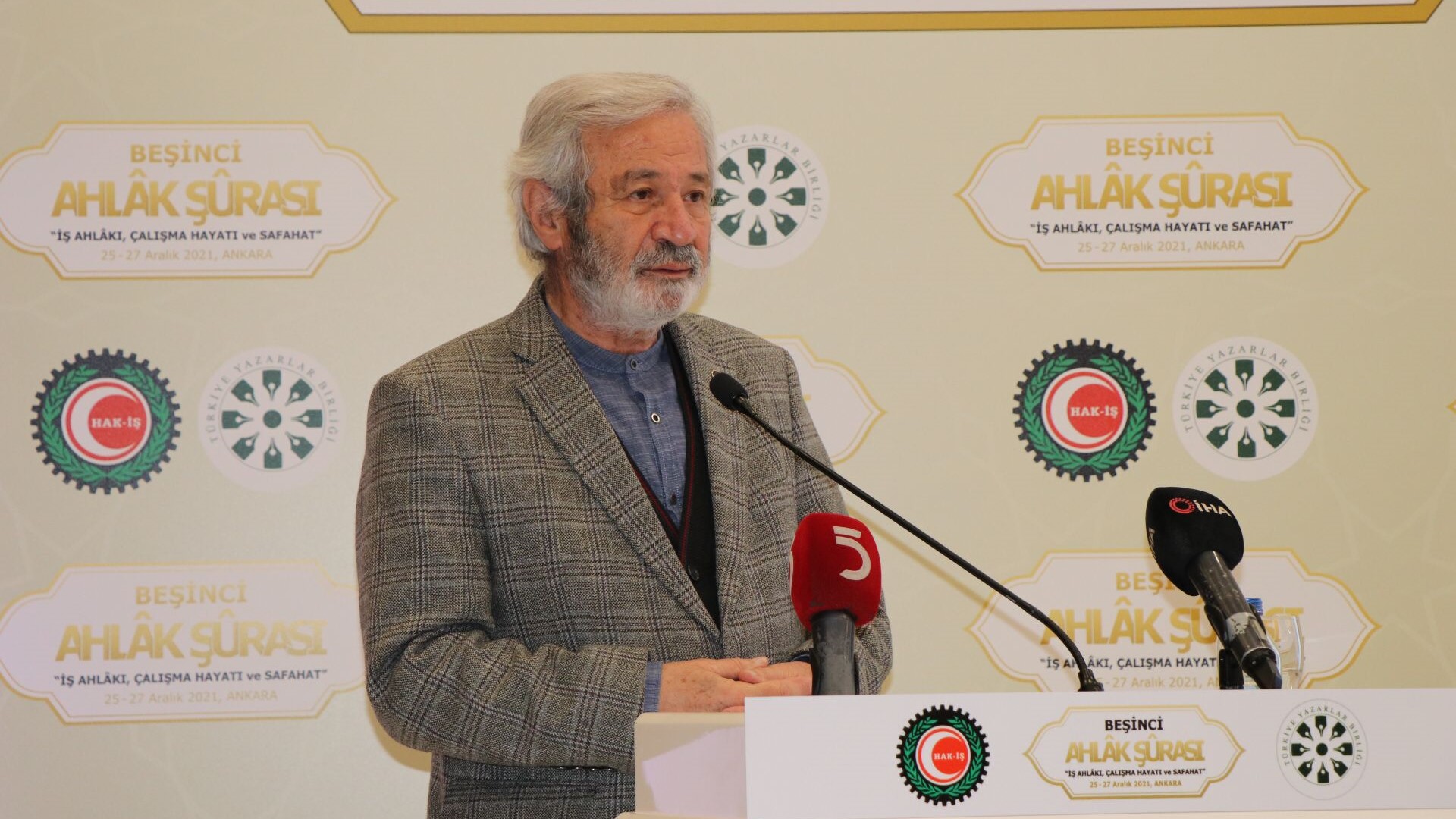 D. Mehmet Doğan: Bayramı Yaşamak