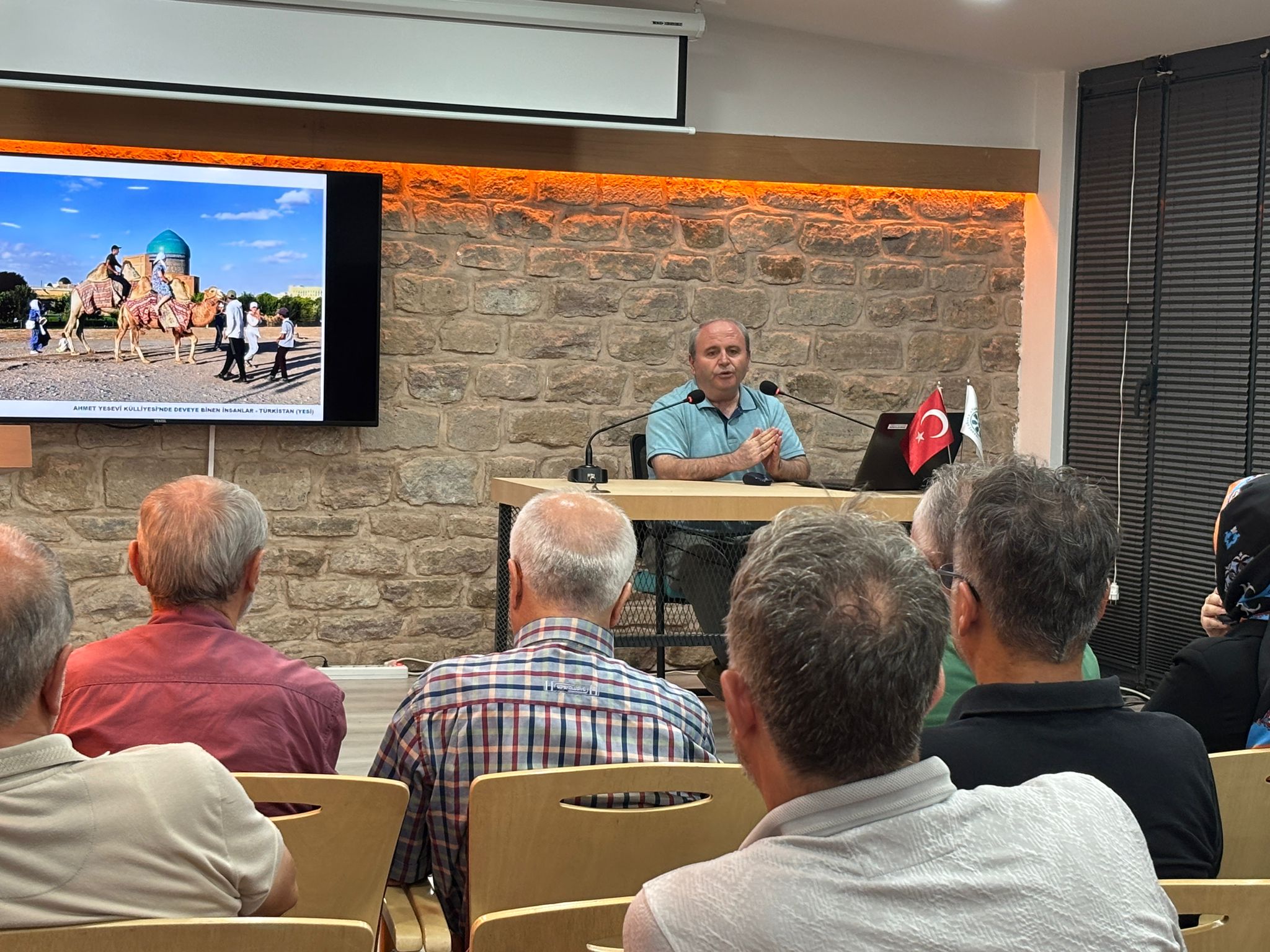 Ahmet Kuş: "Türkistan, Atalarımızın Bize Bıraktığı Büyük Bir Mirastır"