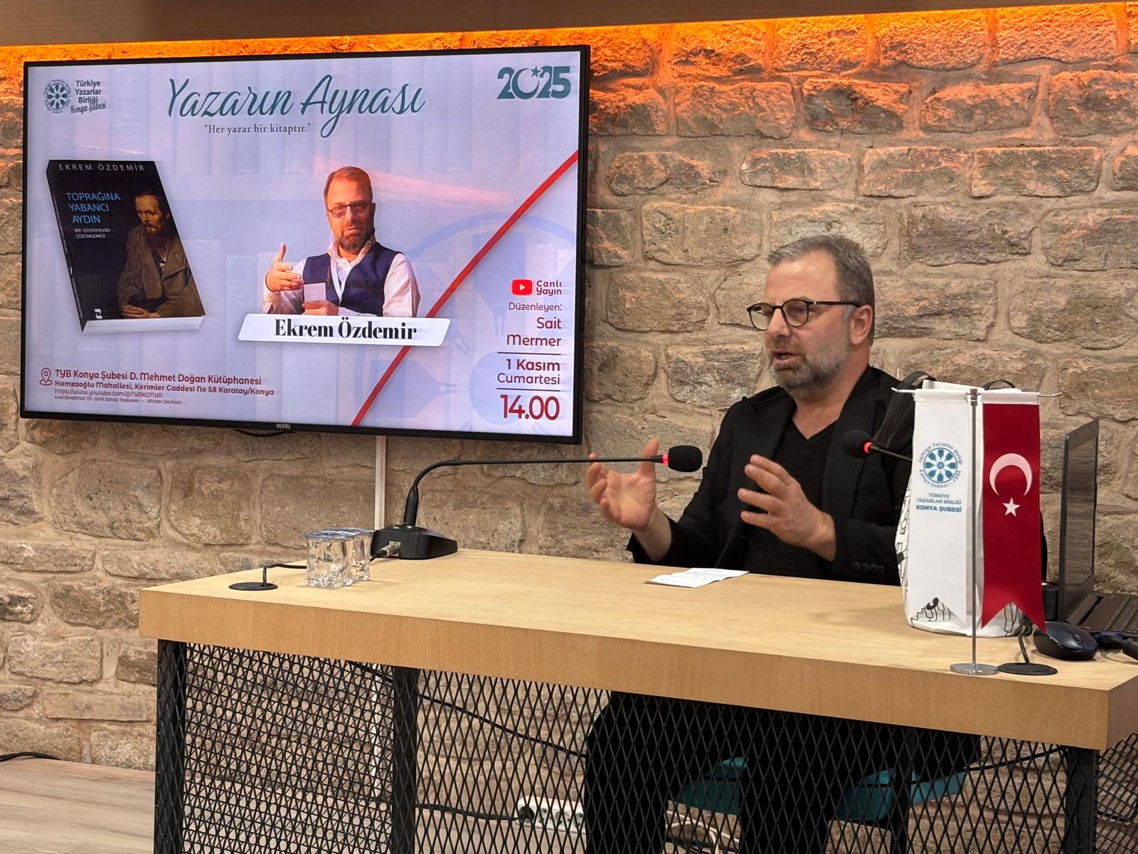 Ekrem Özdemir, TYB Konya’da “Toprağına Yabancı Aydın”ı Çözümledi