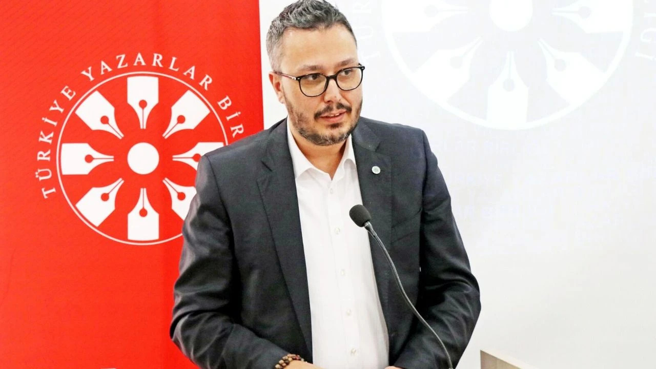Muhammet Enes Kala: Kopan Gürültüde Kültürün Hayât Veren Sükûtunu Duyabilmek