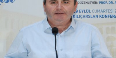 TYB’DE “KAYBOLAN COĞRAFYANIN KAYBOLAN DEĞERLERİ – SAVAŞTAN ÖNCE HALEP, KUDÜS VE KAHİRE” KONUŞULDU