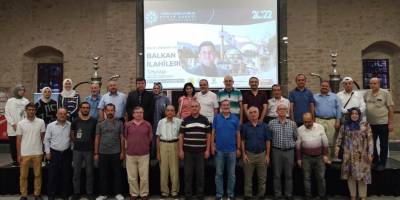 “Dünya o irfana geri dönecek”