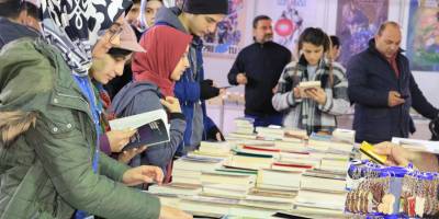 KİTAPLAR ÂLEMİNDE BİTMEYEN YOLCULUK - Mehmet Nuri Yardım