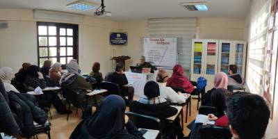 NE KADAR BASKI ALTINDA HİSSEDERSENİZ O KADAR KÖTÜ YAZAR OLURSUNUZ