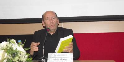 Futbolu kirletenler var.