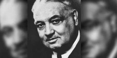 Süleymaniye`de Bayram Sabahı Yahya Kemal Beyatlı