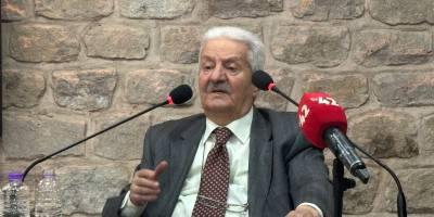 Ahmet Öksüz: "Öğretmenlik Sadece Meslek Değil, Bir Gönül İşidir"