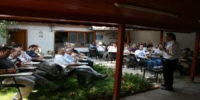 TYB Konya şubesinde bu hafta "Postmodern Düşünce ve Edebiyat" konuşuldu.