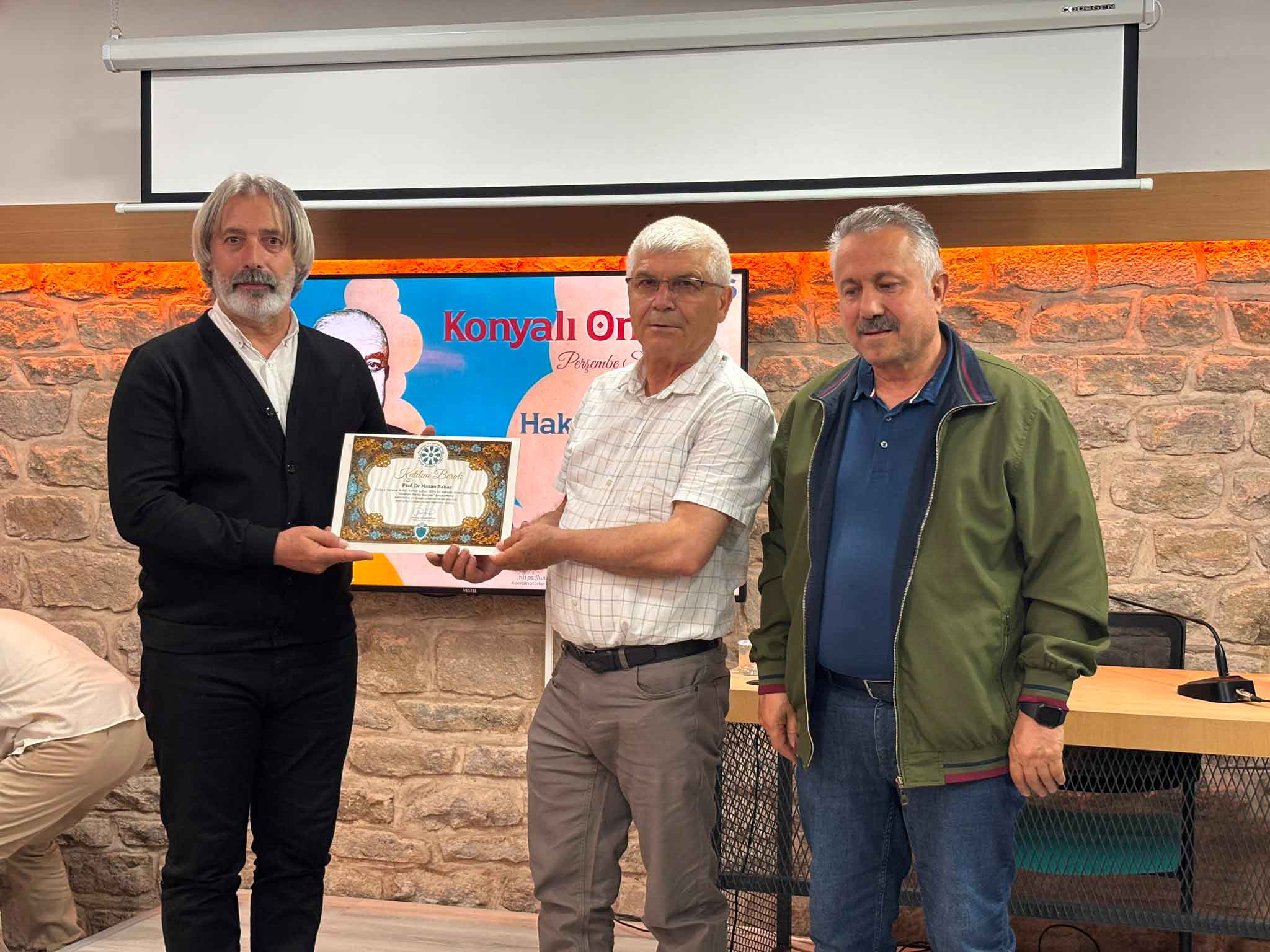 9-003.jpg
